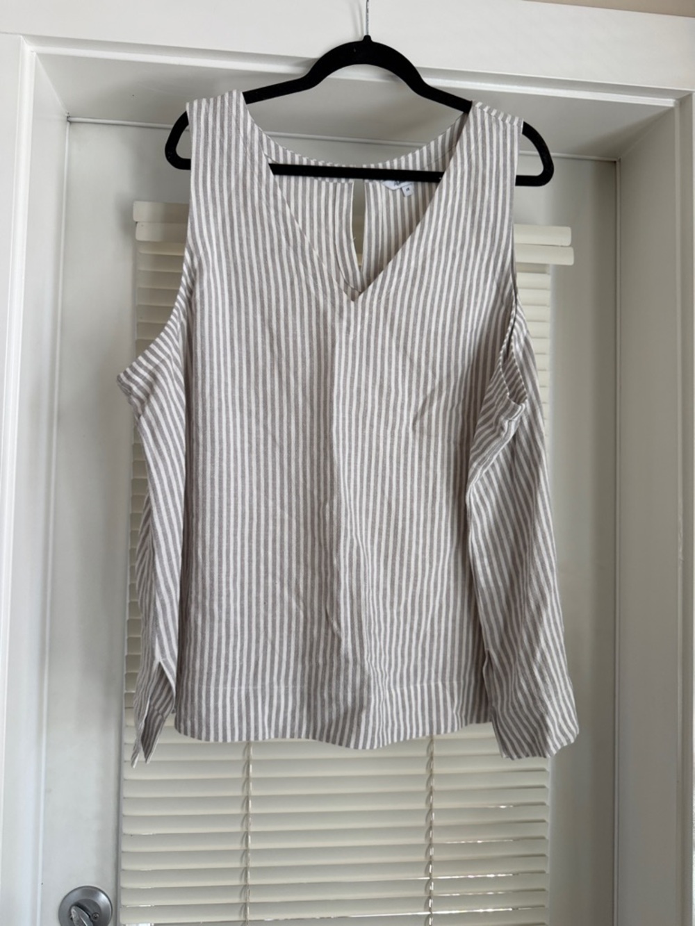 Reitmans Beige and White Striped V neck tank top